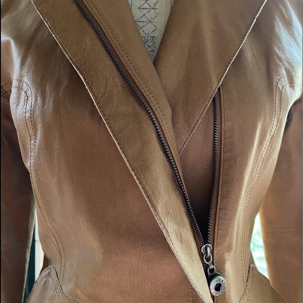 Max Studio Lightweight Leather Jacket - image 5